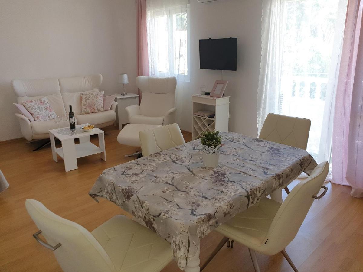 Apartments Mare Banjol Extérieur photo
