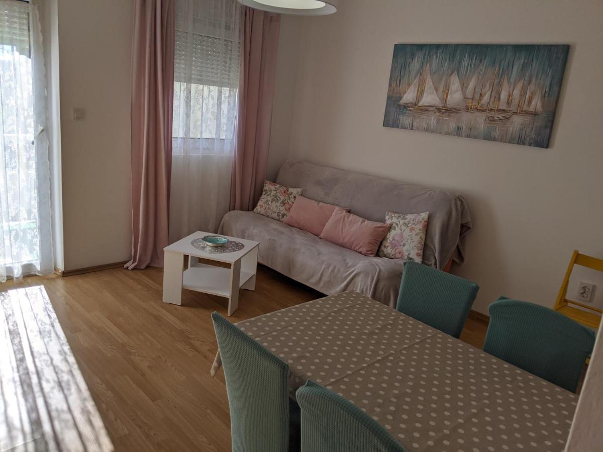 Apartments Mare Banjol Extérieur photo